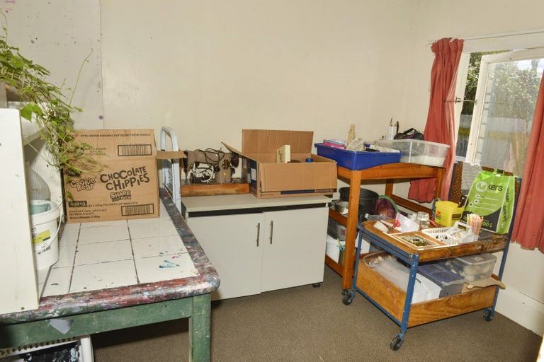 Photo of property in 15 Hall Street, Foxton, 4814