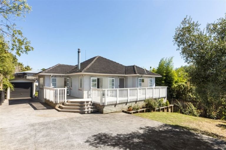 Photo of property in 23a View Road, Campbells Bay, Auckland, 0630