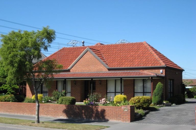 Photo of property in 53 Westgrove Avenue, Avonhead, Christchurch, 8042