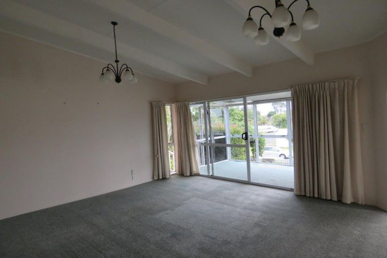 Photo of property in 66 Waiwaka Terrace, Strandon, New Plymouth, 4312