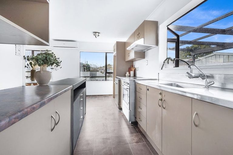 Photo of property in 24b Crawshaw Drive, Nawton, Hamilton, 3200