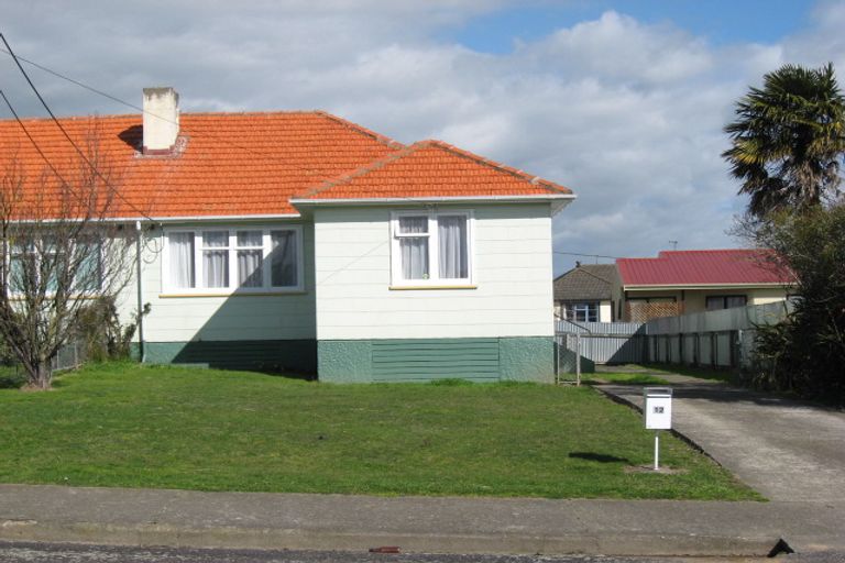Photo of property in 12 Churchill Street, Waipukurau, 4200