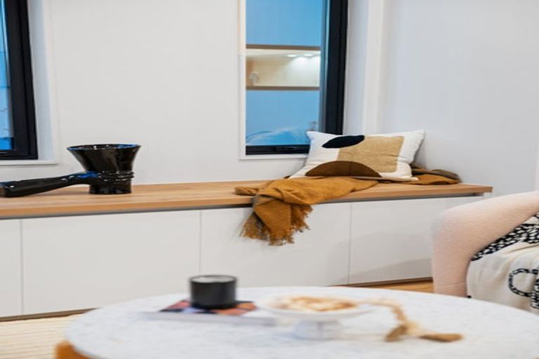 Photo of property in 1a Maxwelton Drive, Mairangi Bay, Auckland, 0630