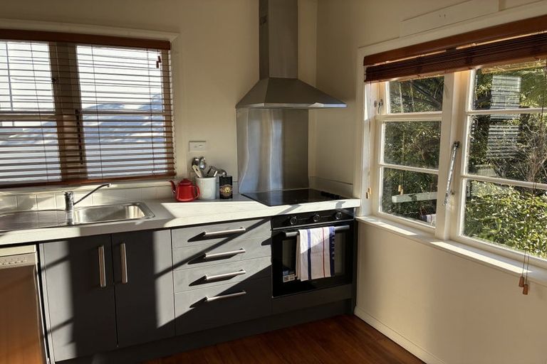 Photo of property in 48 Kenya Street, Ngaio, Wellington, 6035