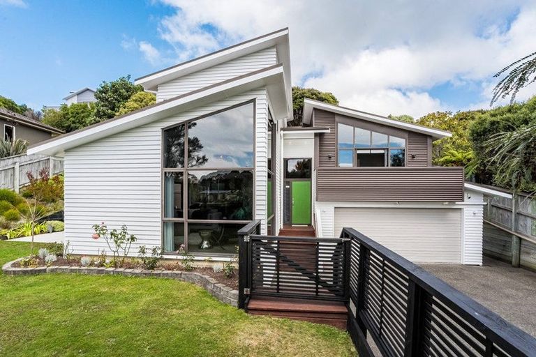 Photo of property in 37 Navigation Drive, Whitby, Porirua, 5024