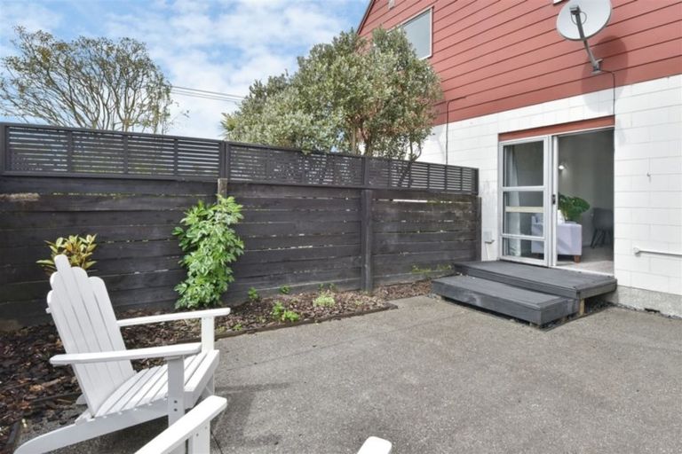 Photo of property in 2/17 Geraldine Street, Edgeware, Christchurch, 8013