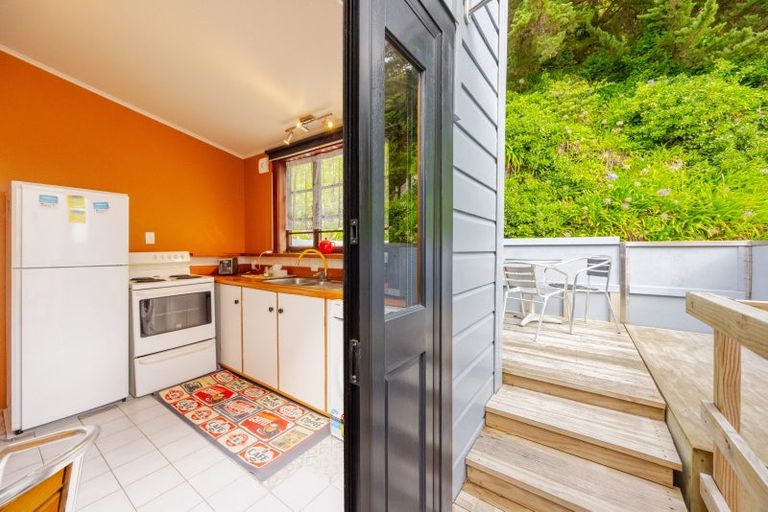 Photo of property in 4a Seaview Terrace, Bluff Hill, Napier, 4110