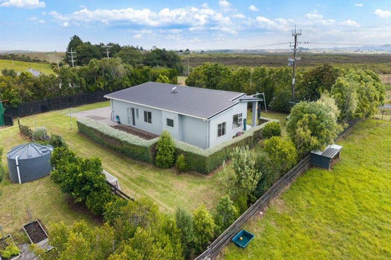 Photo of property in 780 Island Block Road, Island Block, Te Kauwhata, 3782