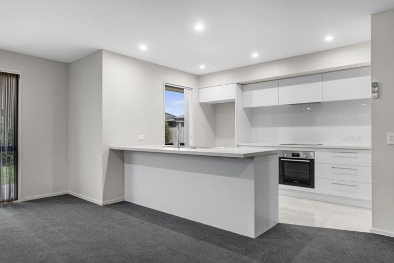 Photo of property in 33 Fearne Drive, Woodend, 7610