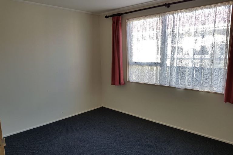 Photo of property in 75 Brandon Street, Featherston, 5710