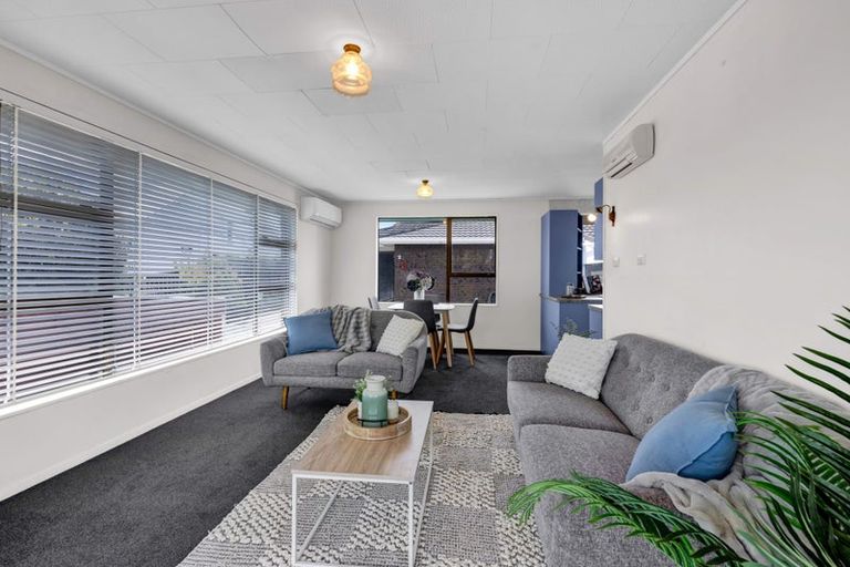 Photo of property in 1/7 Mahoe Street, Strandon, New Plymouth, 4312