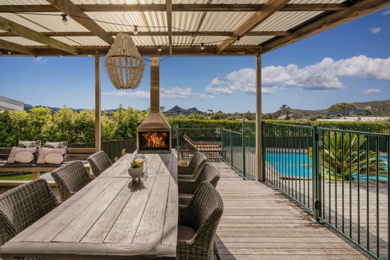 Photo of property in 43 Holland Close, Pauanui, Hikuai, 3579