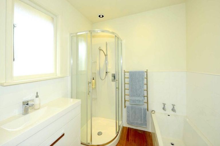 Photo of property in 12 Longmuir Street, Ilam, Christchurch, 8041