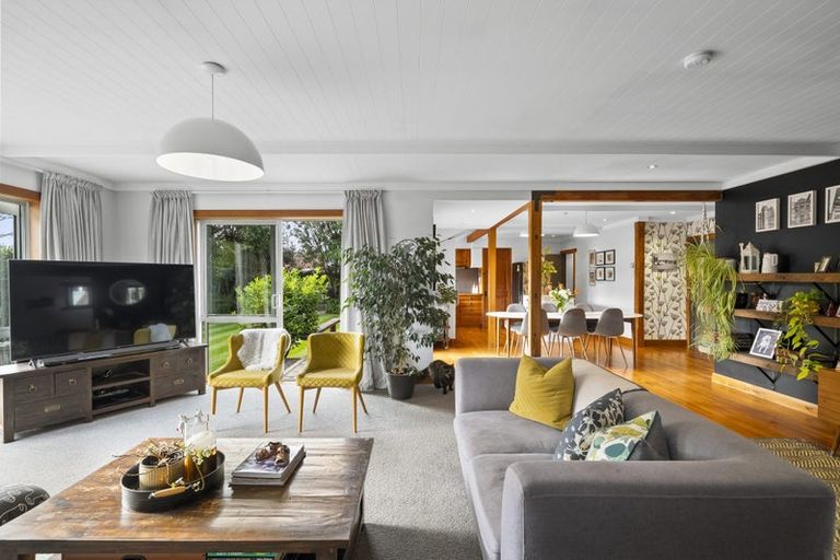Photo of property in 8 Croziers Road, St Albans, Christchurch, 8052