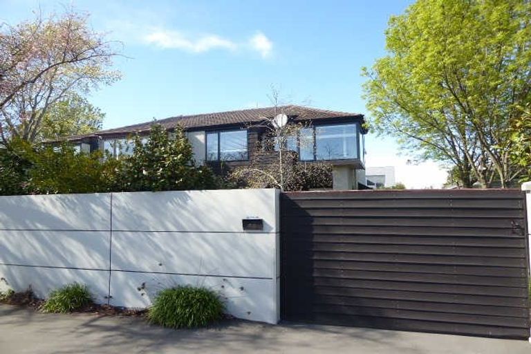 Photo of property in 1/52 Aikmans Road, Merivale, Christchurch, 8014