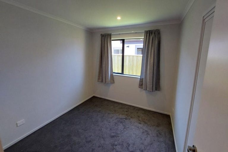 Photo of property in 43 Crossley Avenue, Woodend, 7610