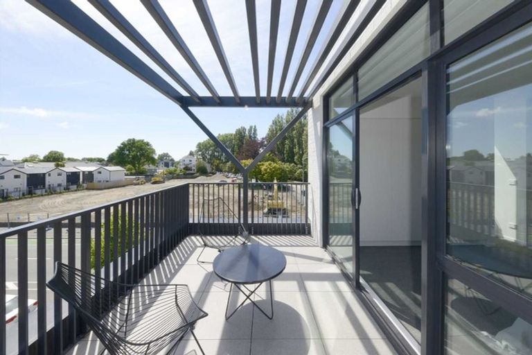 Photo of property in 11/243 Cambridge Terrace, Christchurch Central, Christchurch, 8013