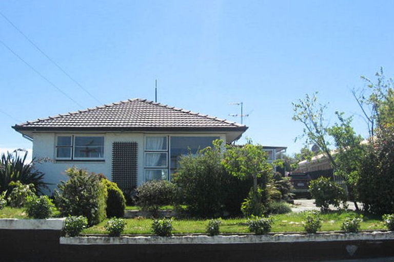 Photo of property in 113 Bassett Street, Burwood, Christchurch, 8083