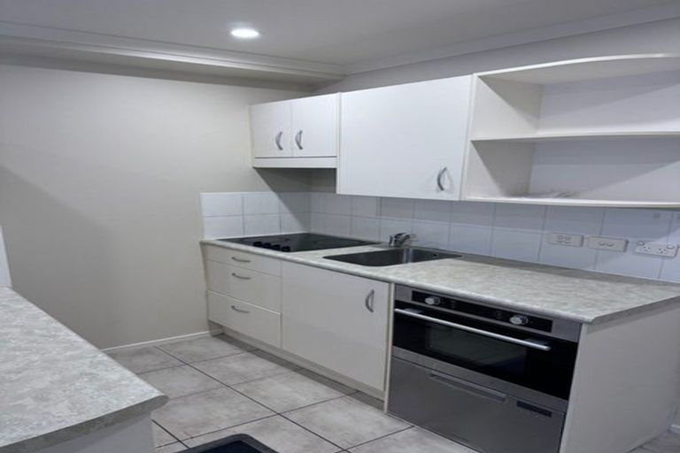 Photo of property in The Rennaissance, 5j/18 Ronwood Avenue, Manukau, Auckland, 2104