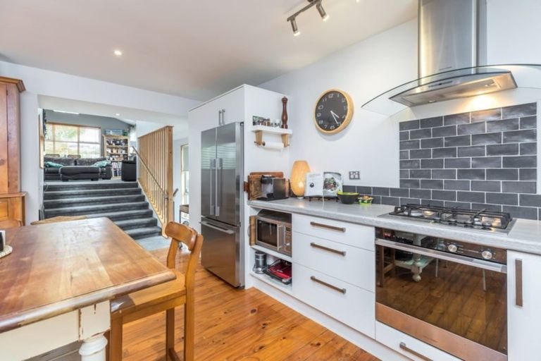 Photo of property in 7 Tipau Street, Torbay, Auckland, 0630