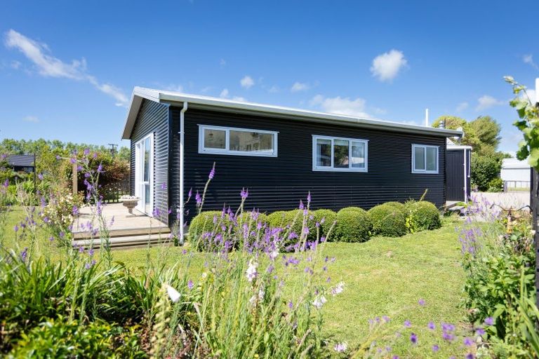 Photo of property in 113 Grey Street, Woodville, 4920