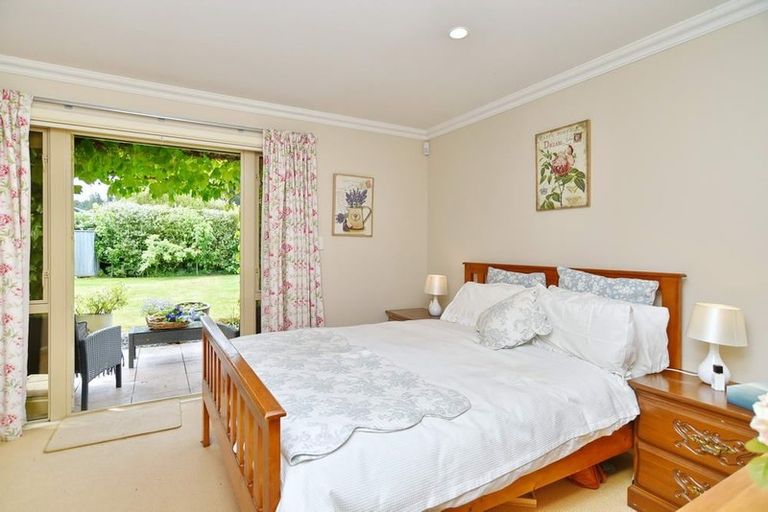 Photo of property in 35 Seabrooke Drive, Spencerville, Christchurch, 8083