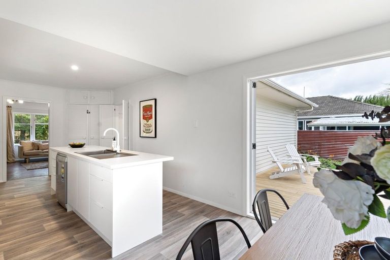 Photo of property in 464 High Street South, Carterton, 5713