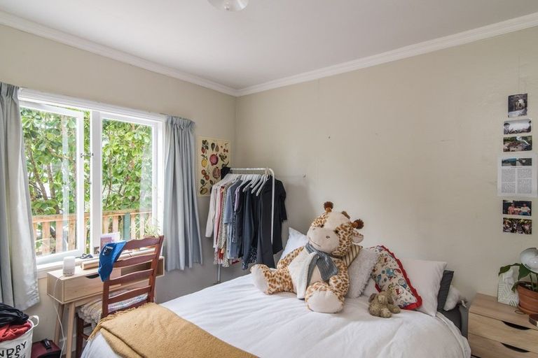 Photo of property in 1 Mortimer Terrace, Aro Valley, Wellington, 6021