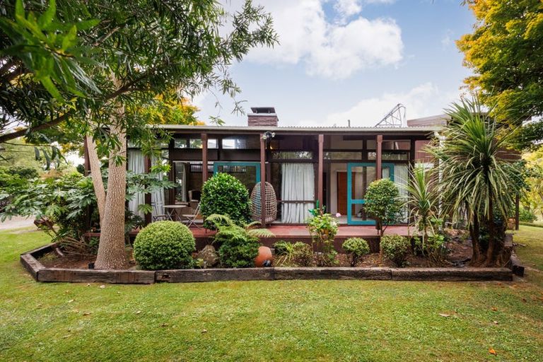 Photo of property in 9 Belmont Place, Terrace End, Palmerston North, 4410