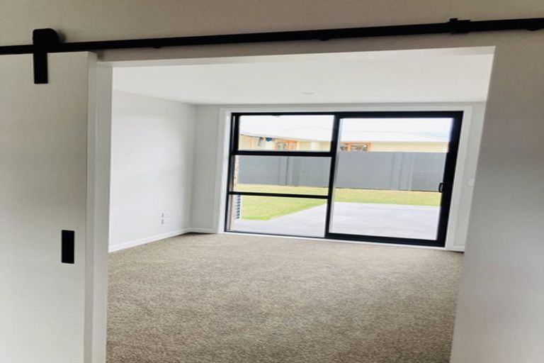 Photo of property in 6 Taylor Street, Cambridge, 3434