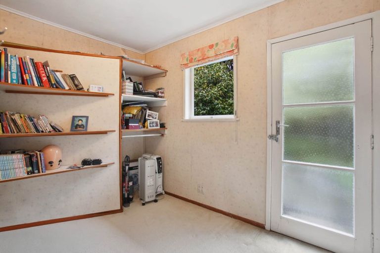 Photo of property in 33 Nevada Avenue, Pakuranga Heights, Auckland, 2010