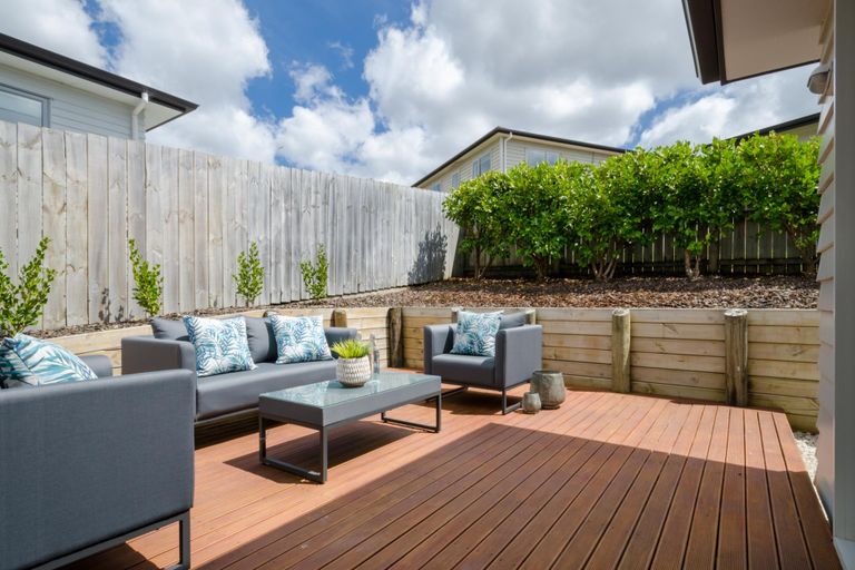 Photo of property in 47 South Kensington Way, Henderson, Auckland, 0612