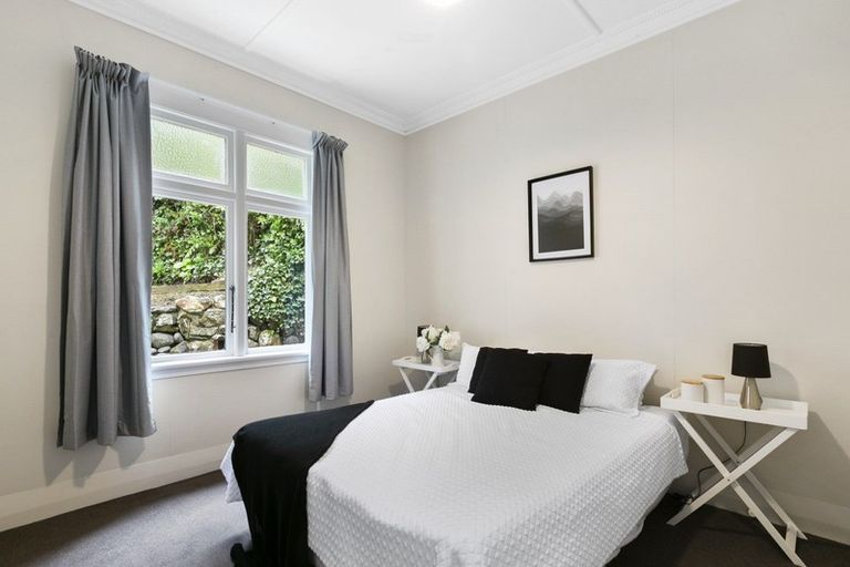 Photo of property in 66 Gladstone Road, Dalmore, Dunedin, 9010