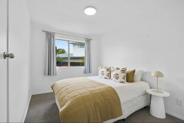 Photo of property in 38 Richmond Street, Cambridge, 3434