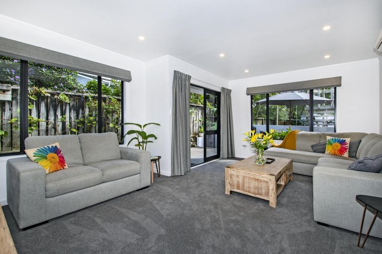 Photo of property in 2 Kotuku Street, Maunu, Whangarei, 0110