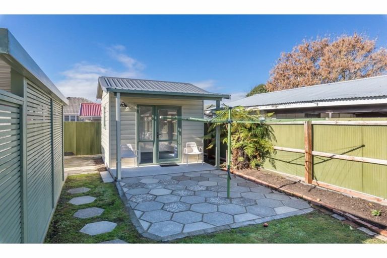 Photo of property in 9 Leacroft Street, Bishopdale, Christchurch, 8053