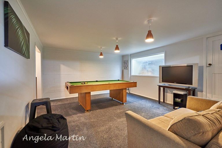 Photo of property in 19 Newcastle Street, Hokowhitu, Palmerston North, 4410