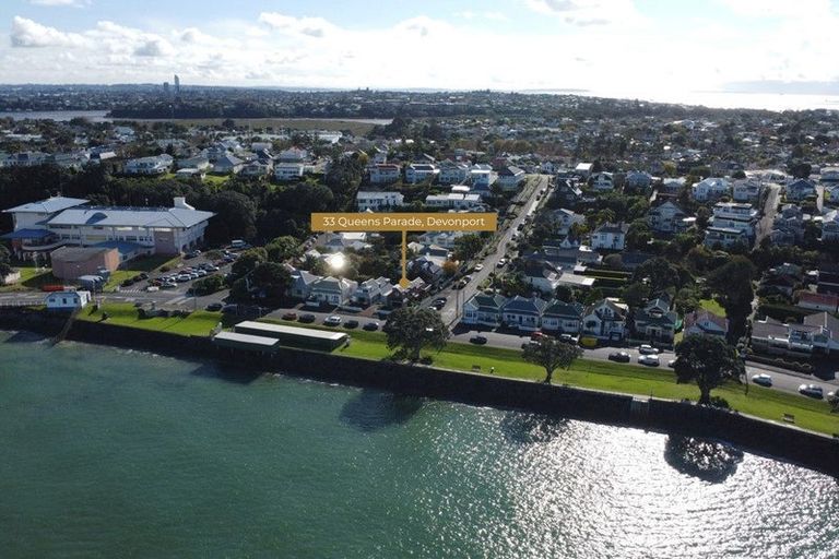 Photo of property in 33 Queens Parade, Devonport, Auckland, 0624