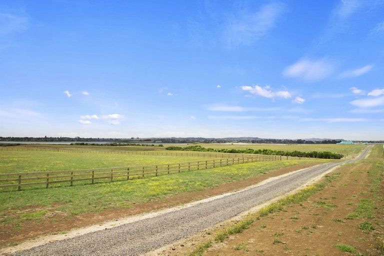 Photo of property in 112 Aulyn Drive, Karaka, Papakura, 2580