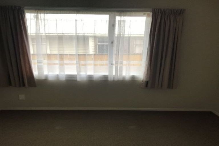 Photo of property in 98 Te Rangitautahanga Road, Turangi, 3334