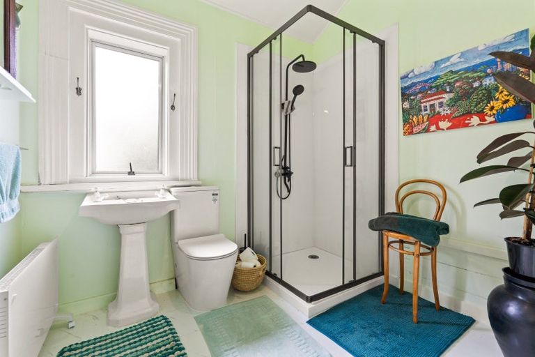 Photo of property in 21 Peel Street, Lawrence, 9532