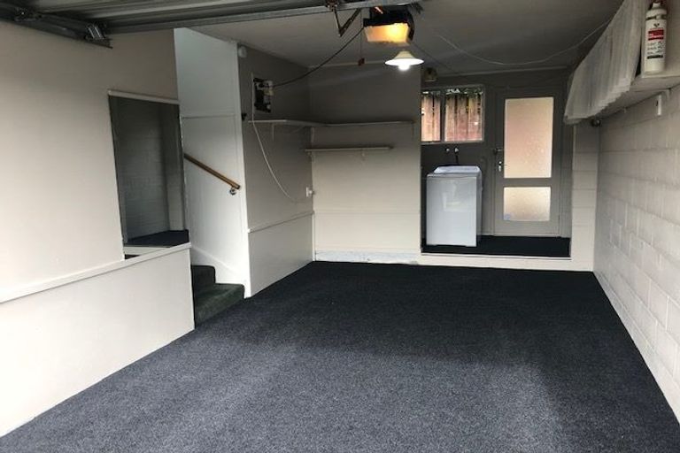 Photo of property in 2/4 Aylmer Court, Eastern Beach, Auckland, 2012