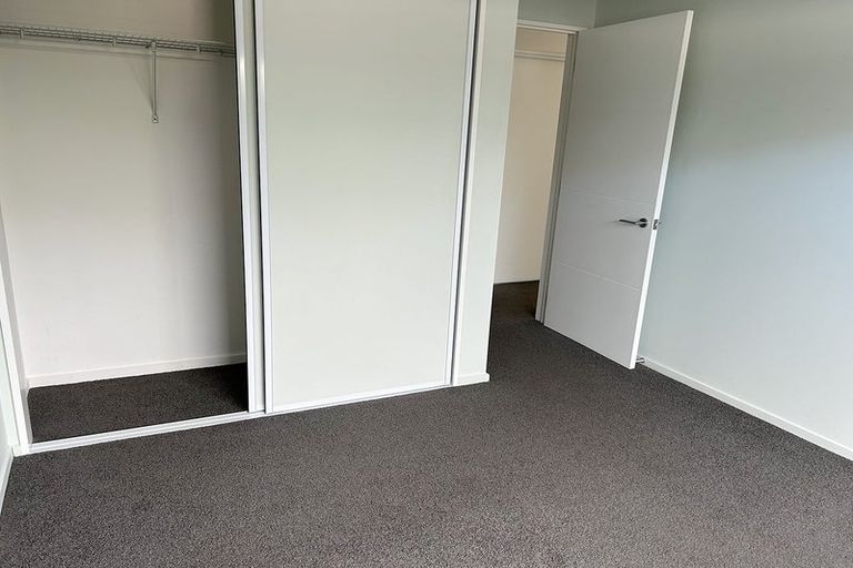 Photo of property in 8 Oakdene Place, Halswell, Christchurch, 8025