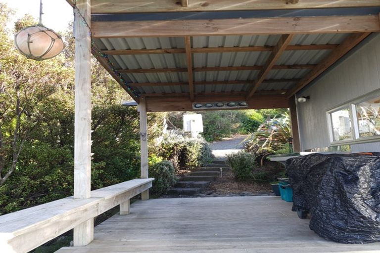 Photo of property in 15 Kowhai Place, Tuateawa, Coromandel, 3583