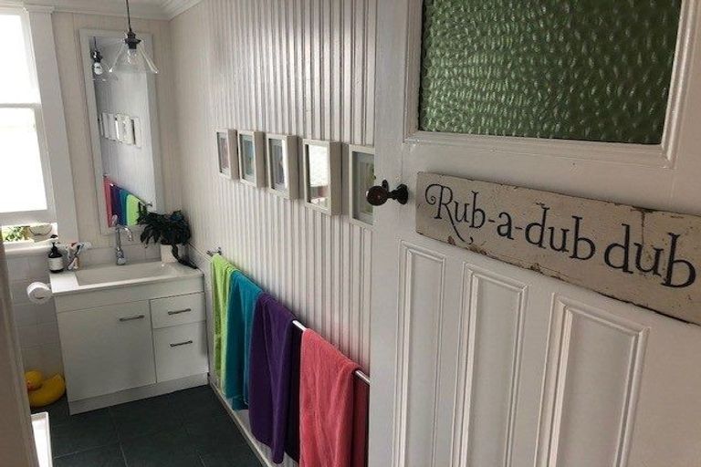 Photo of property in 18 Argyle Street, Waipu, 0510