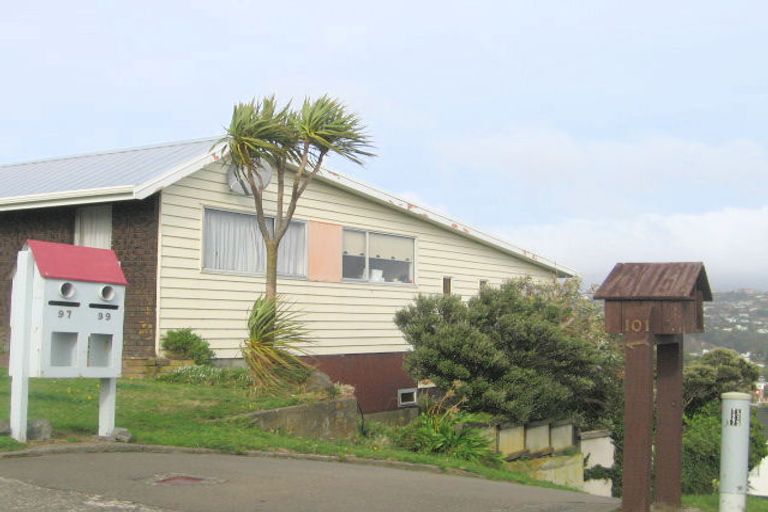 Photo of property in 99 Pope Street, Camborne, Porirua, 5026