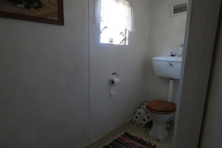 Photo of property in 63 Romilly Street, Westport, 7825