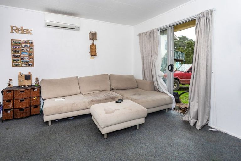 Photo of property in 105 Huaroa Street, Coromandel, 3506
