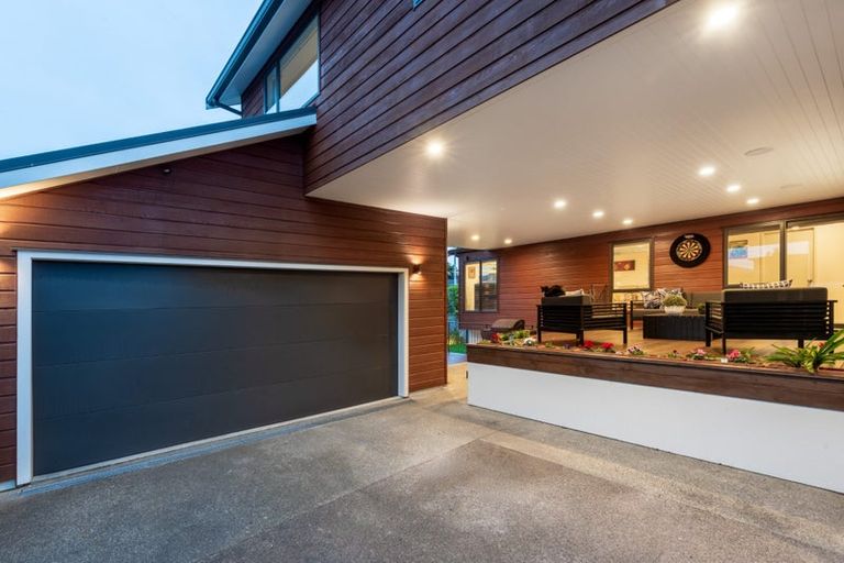 Photo of property in 10 Kowhai Road, Campbells Bay, Auckland, 0630