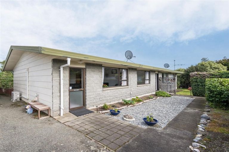 Photo of property in 2/20 Willow Avenue, Stoke, Nelson, 7011